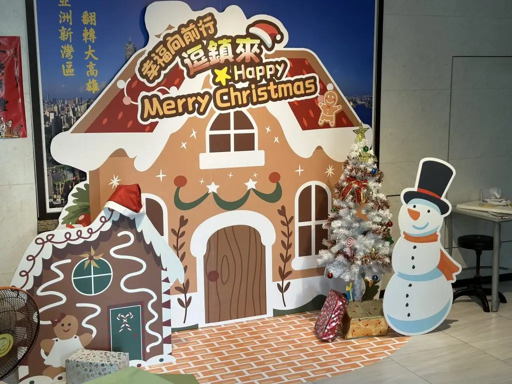 聖誕節拍照背板與節慶佈置，聖誕節佈置、聖誕背板、拍照打卡牆，都市彩繪案例